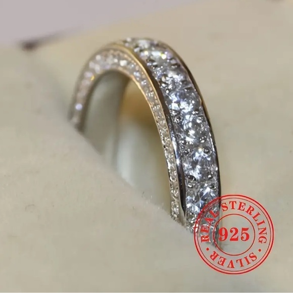 🆕Sterling Silver Band Ring - Picture 2 of 5